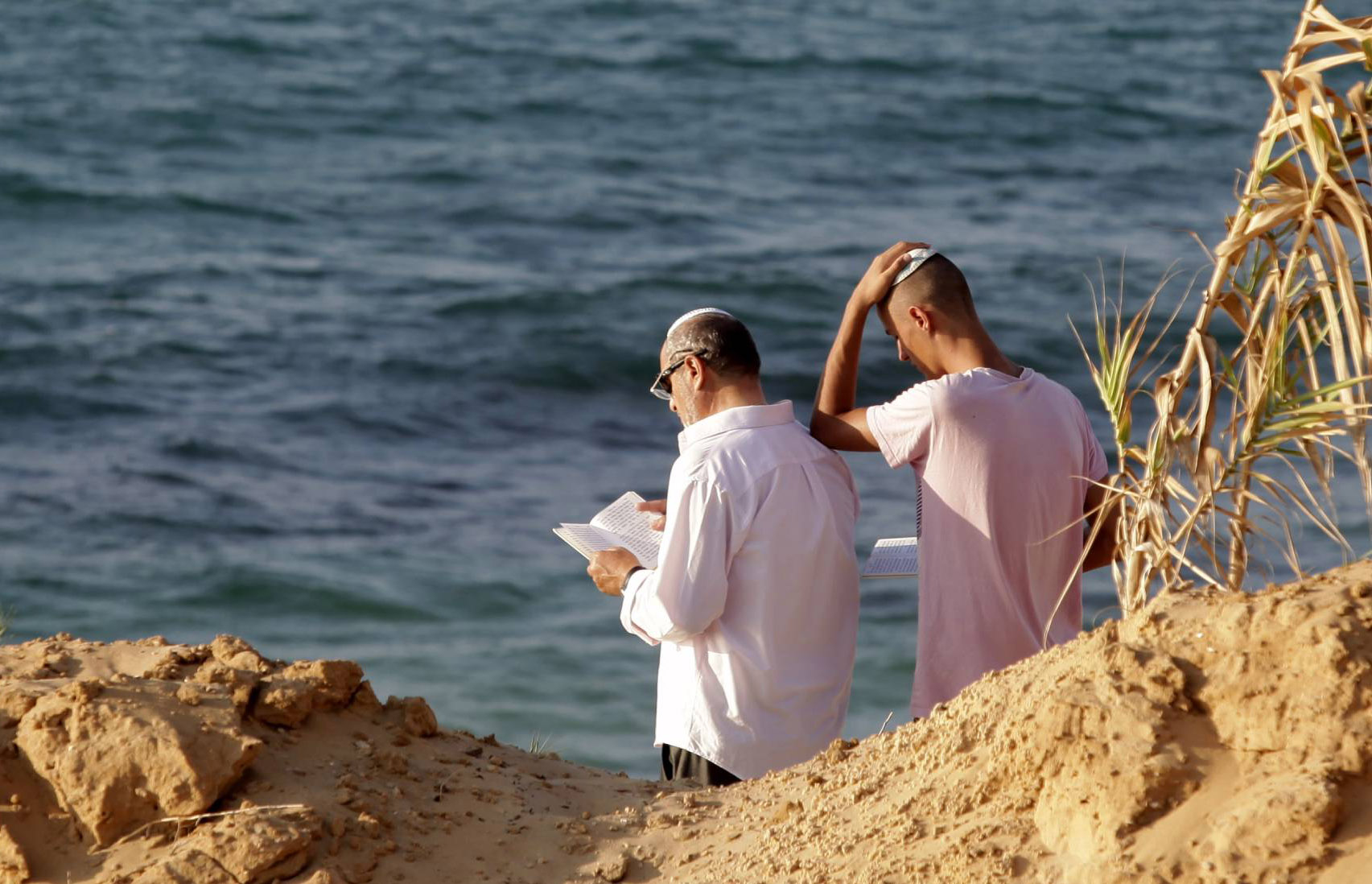 עניין של השלכה: הטוויסט של טקס התשליך